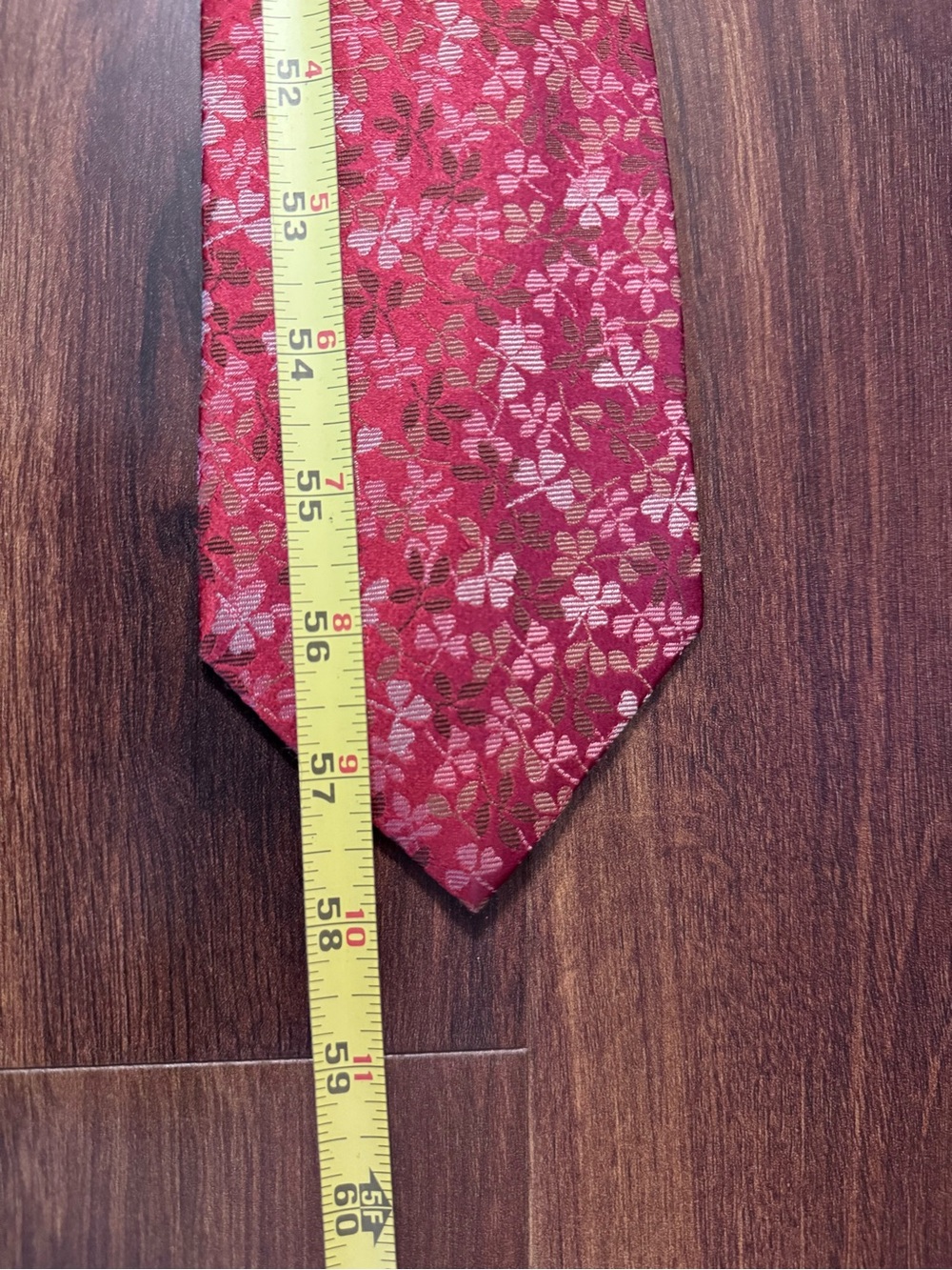 BARNEYS New York Vintage Rose-Red Floral Silk Tie - Picture 9 of 9